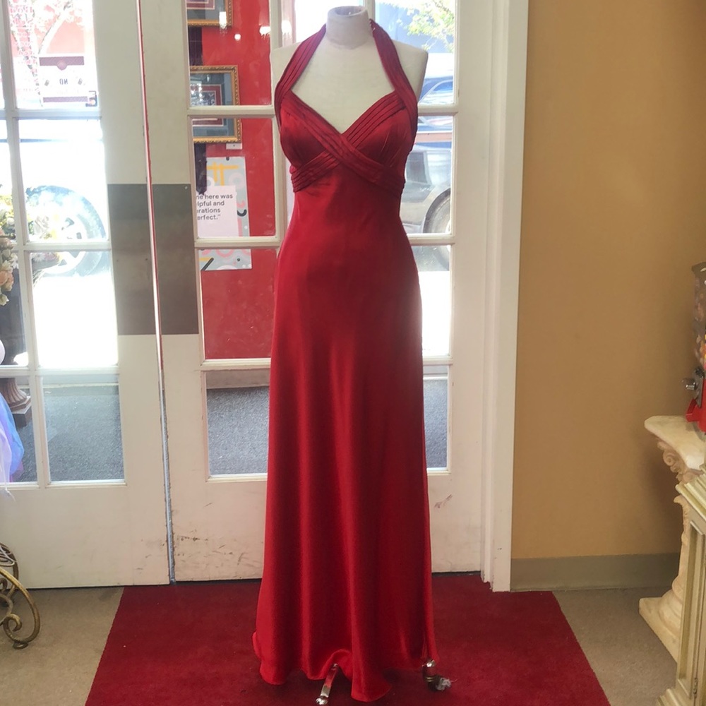 MORELL MAXIE  RED HALTER DRESS